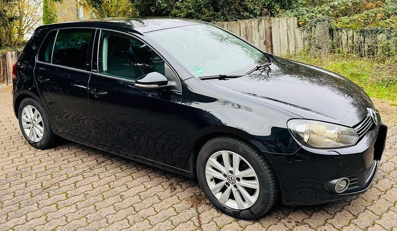 Schwarz Gebraucht 2011 VW Golf VI Style Limousine | 3.200 € (Guter Preis) - Bild 1/4