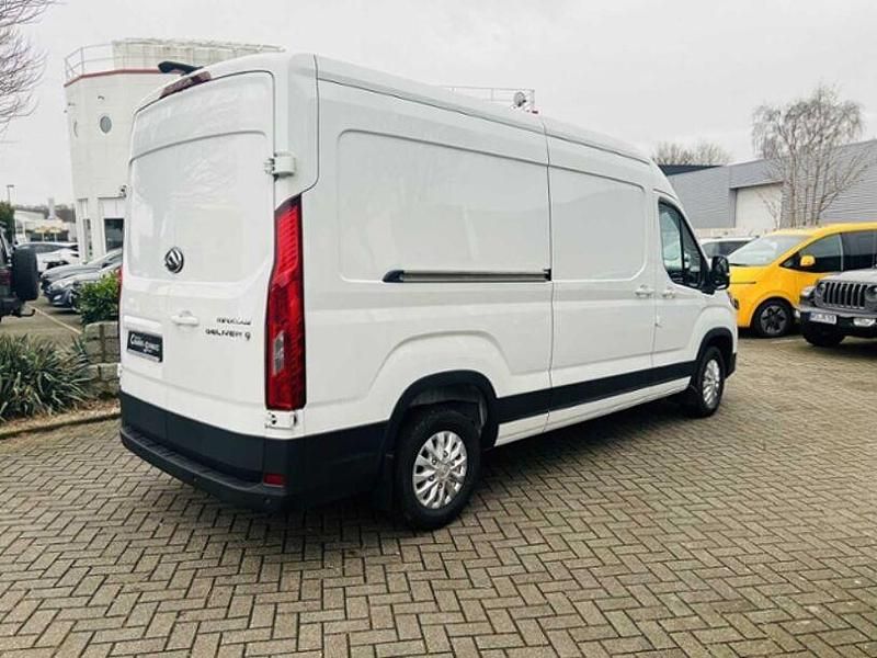 Używany Maxus V90 147 KM (108 kW) 2024 Biały Van