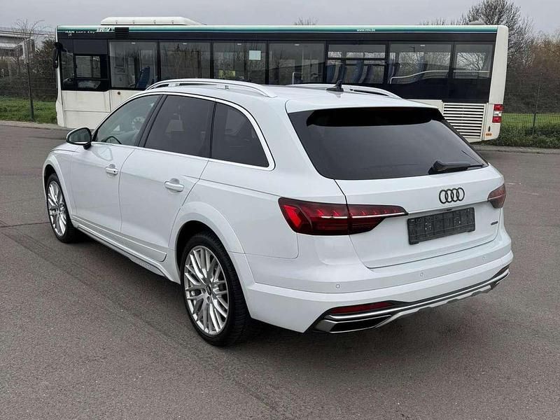 Gebraucht Audi A4 Allroad Basis 204 PS (150 kW) 2020 Gletscherweiß metallic Kombi
