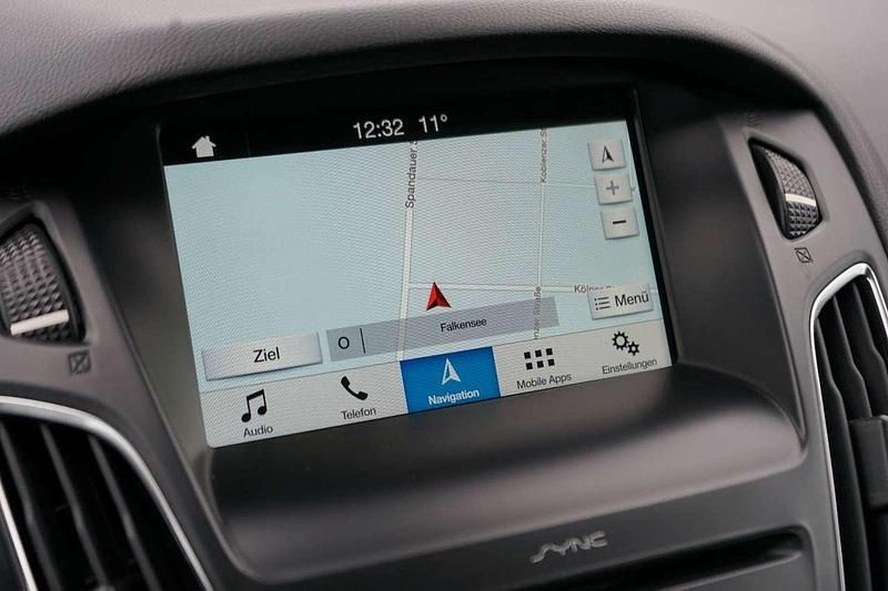 Gebraucht Ford Focus Business Edition 125 PS (91 kW) 2017 Braun Kombi