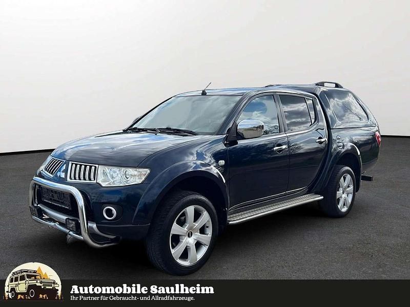 Gebraucht Mitsubishi L200 Intense 178 PS (130 kW) 2012 Blau Pickup