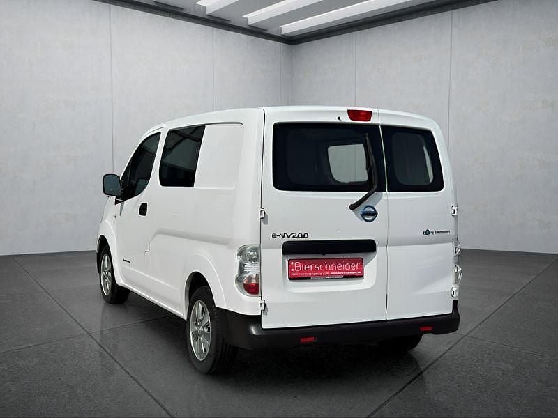 Gebraucht Nissan e-NV200 80 kW (109 PS) 2019 Weiß Van / Kleinbus