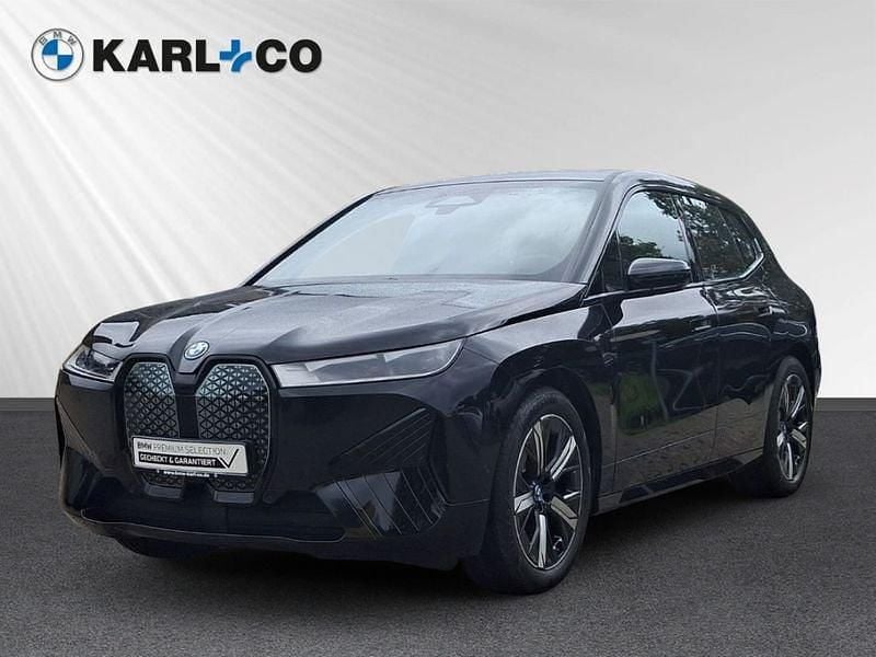 Schwarz Gebraucht 2022 BMW iX Sport Line SUV | 45.178 € (Guter Preis) - Bild 1/4