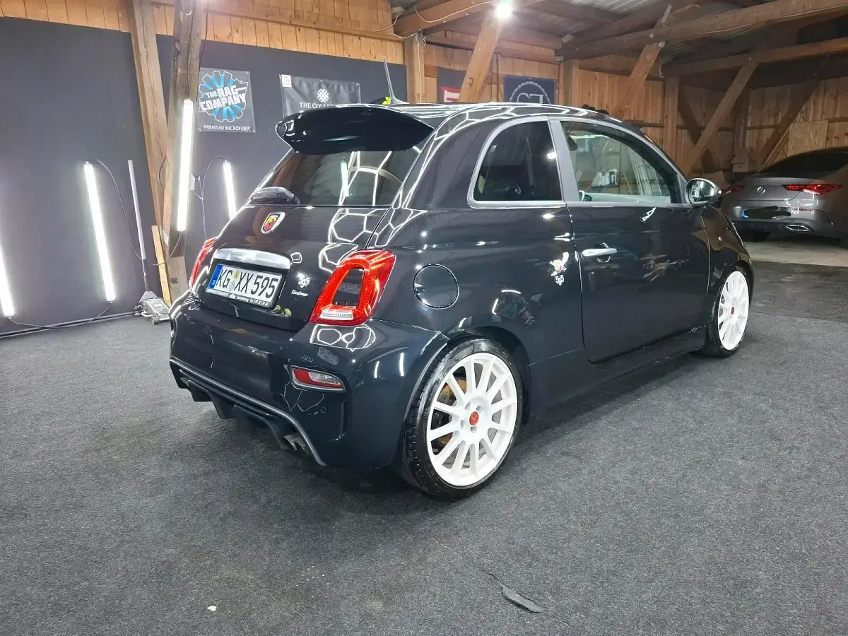 Gebraucht Abarth 595 165 PS (121 kW) 2019 Schwarz Kleinwagen