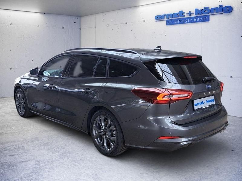 Gebraucht Ford Focus ST-Line X 125 PS (91 kW) 2024 Grau Limousine