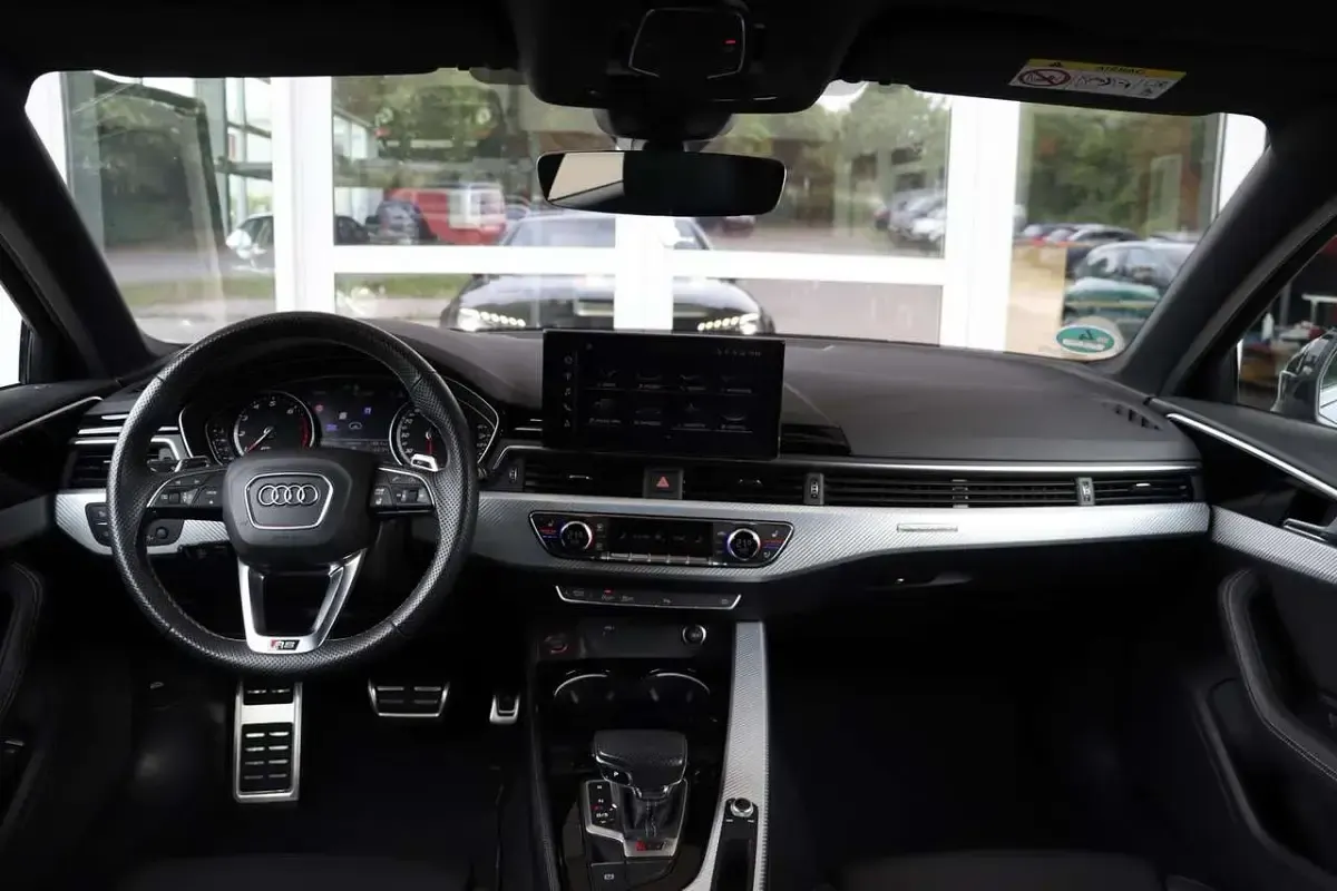 Gebraucht Audi RS4 Sport 450 PS (330 kW) 2021 Navarrablau metallic Kombi