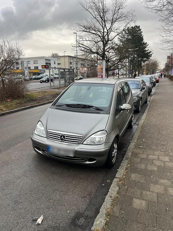 Gebraucht Mercedes A160 102 PS (75 kW) 2004 Silber Limousine