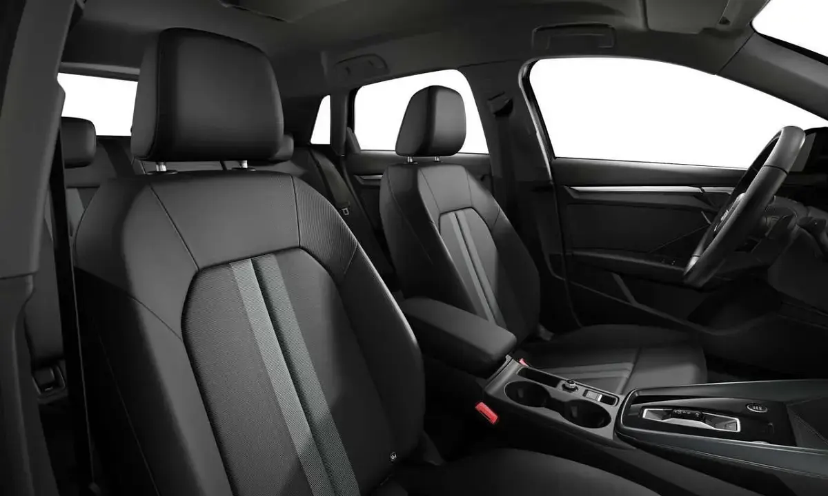 Gebraucht Audi A3 Advanced Plus 150 PS (110 kW) 2025 Schwarz Limousine