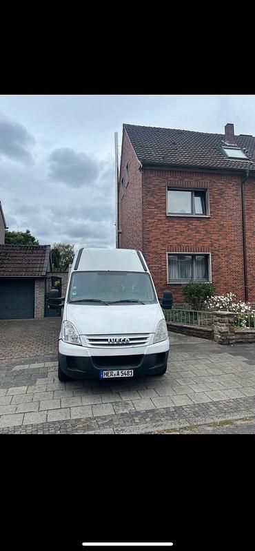 Weiß Gebraucht 2008 Iveco Daily Van / Kleinbus | 6.900 € (Superpreis) - Bild 1/4