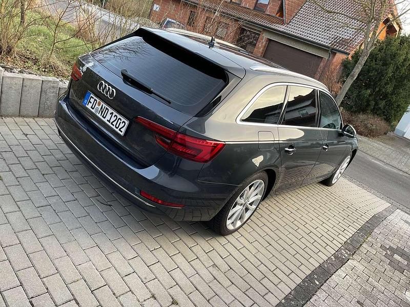 Gebraucht Audi A4 Design 218 PS (160 kW) 2016 Kombi