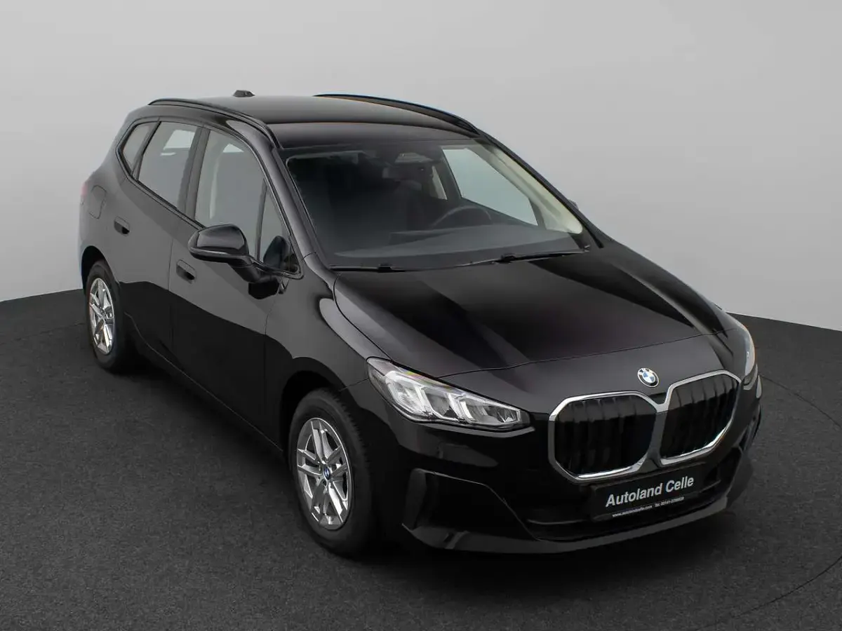 Gebraucht BMW 216 122 PS (89 kW) 2025 Schwarz 2668 Coupé