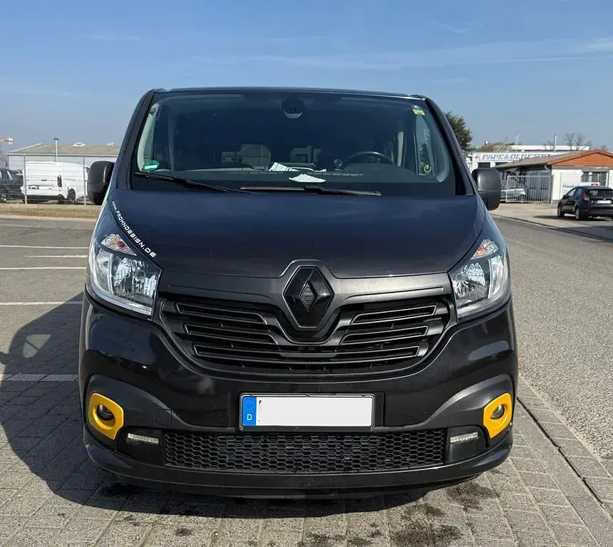 Gebraucht Renault Trafic 145 PS (106 kW) 2018 Schwarz Van / Kleinbus