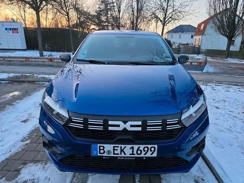 Gebraucht Dacia Sandero Essentiel 91 PS (66 kW) 2024 Blau Limousine