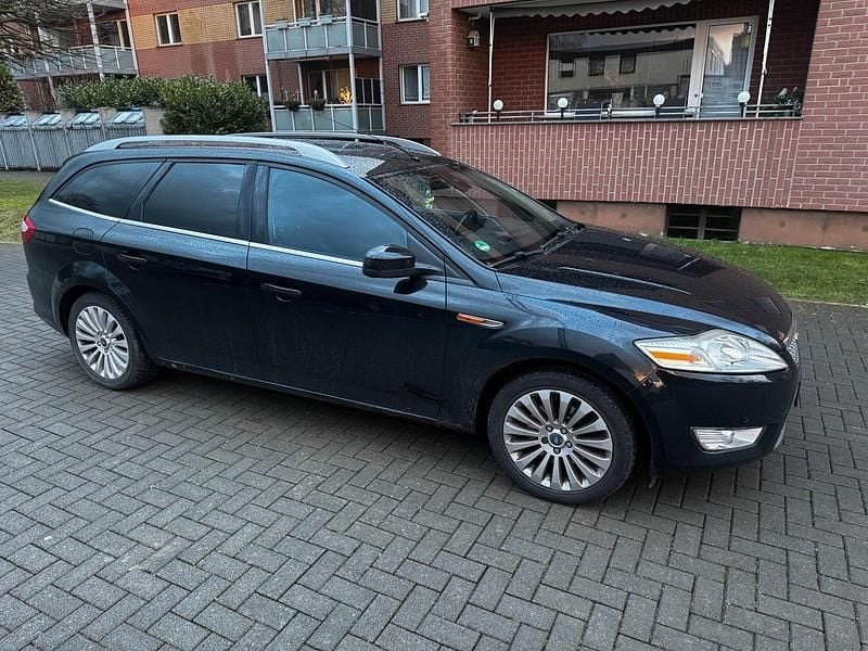 Gebraucht Ford Mondeo 163 PS (119 kW) 2010 Schwarz Kombi