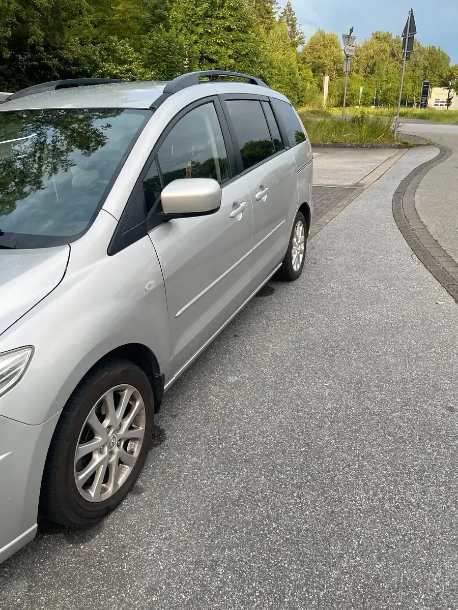 Gebraucht Mazda 5 140 PS (102 kW) 2008 Silber Van / Kleinbus