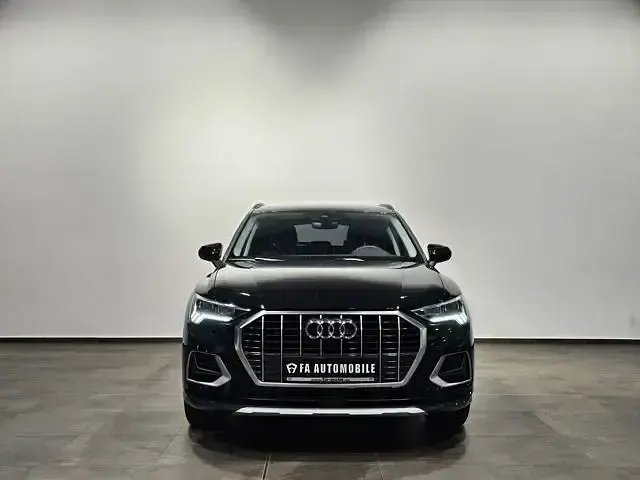 Gebraucht Audi Q3 Sport 150 PS (110 kW) 2024 Mythosschwarz metall (metallic) SUV