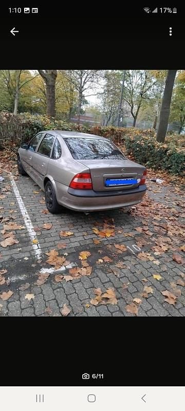 Grau Gebraucht 1994 Opel Vectra Limousine | 1.800 € - Bild 1/4