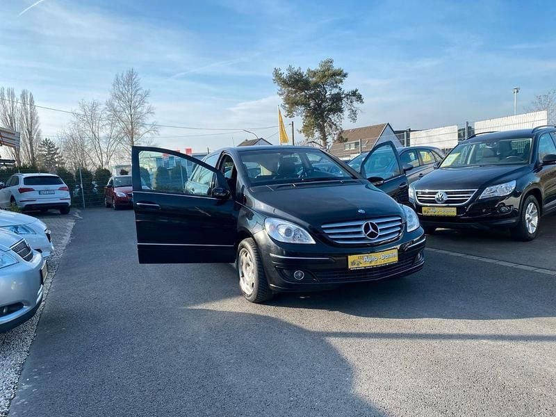 Schwarz Gebraucht 2005 Mercedes B200 Van / Kleinbus | 2.800 € (Superpreis) - Bild 1/4