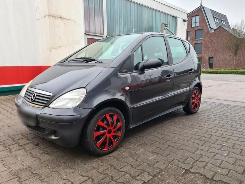 Schwarz Gebraucht 2003 Mercedes A140 Avantgarde Kleinwagen | 850 € (Superpreis) - Bild 1/4