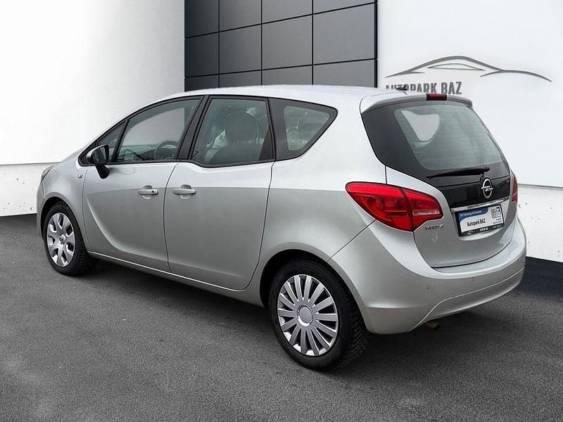 Gebraucht Opel Meriva 120 PS (88 kW) 2015 Silber Van / Kleinbus