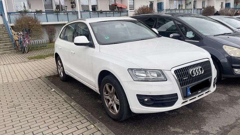 Weiß Gebraucht 2010 Audi Q5 SUV | 13.500 € (Fairer Preis) - Bild 1/4