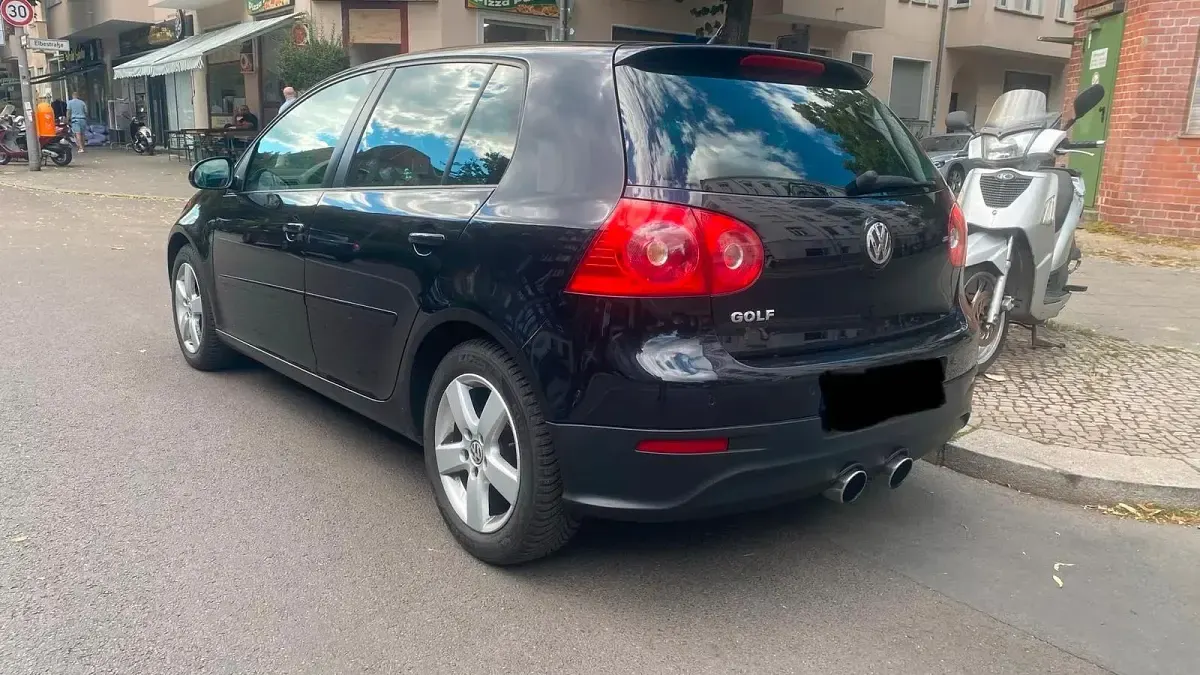 Gebraucht VW Golf V 102 PS (75 kW) 2008 Schwarz Kleinwagen