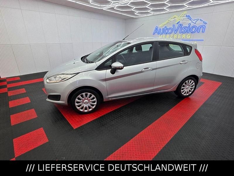 Gebraucht Ford Fiesta 80 PS (58 kW) 2017 Silber Limousine