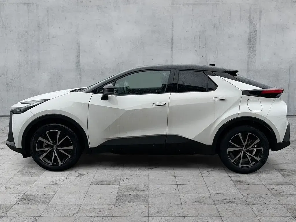 Neu Toyota C-HR Lounge 223 PS (164 kW) 2025 Schwarz SUV