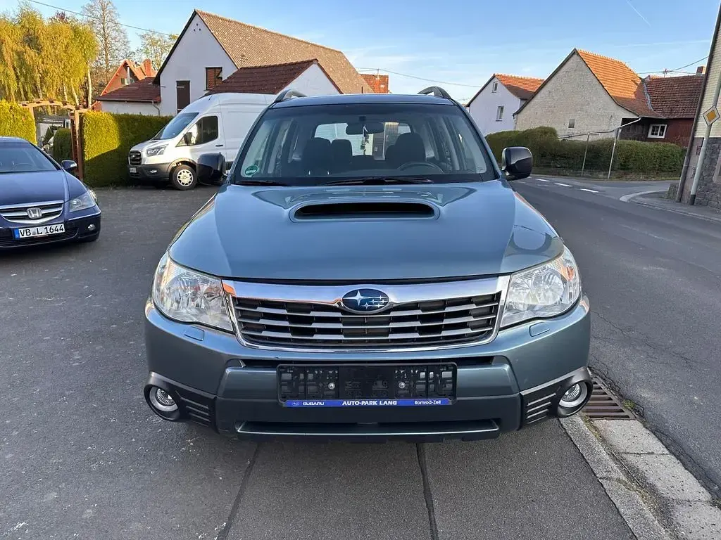 Gebraucht Subaru Forester Comfort 147 PS (108 kW) 2009 Grau SUV