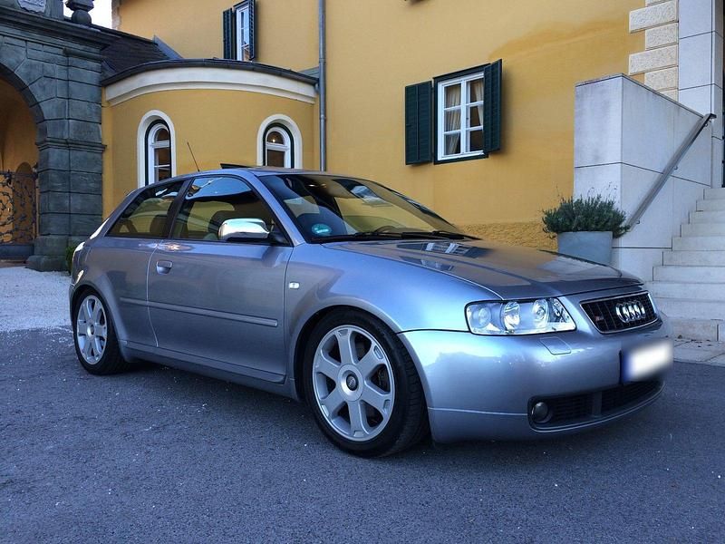 Second-hand Audi S3 224 CP (164 kW) 2003 Argintiu Hatchback