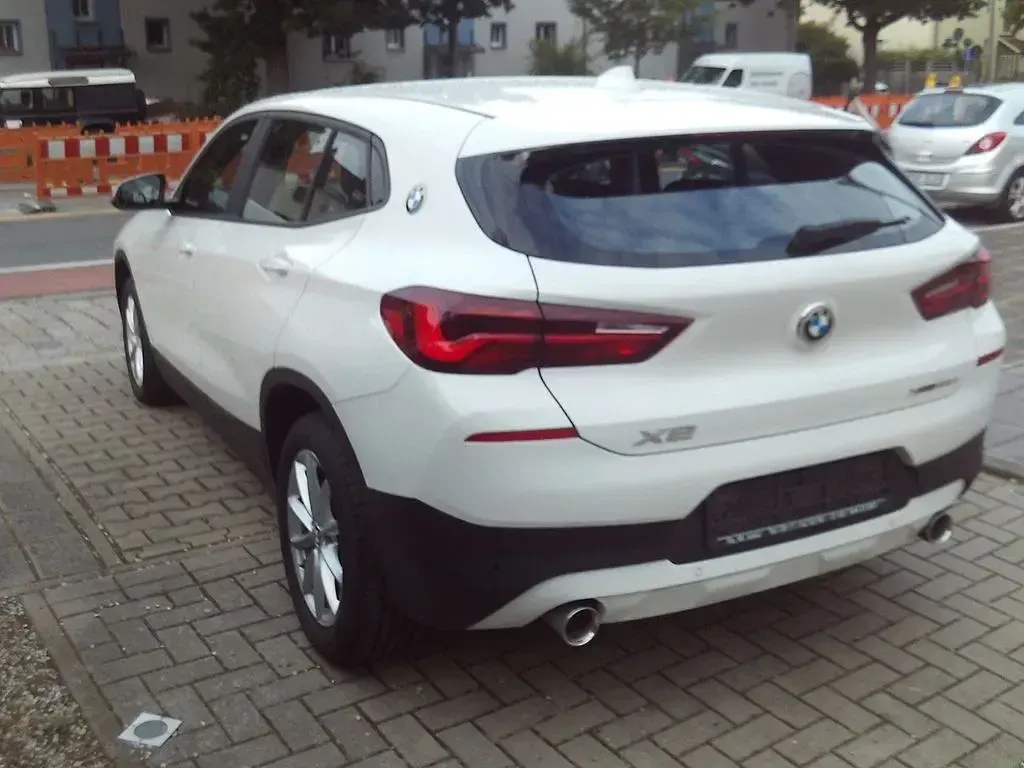 Używany BMW X2 Advantage 231 KM (169 kW) 2023 Biały SUV