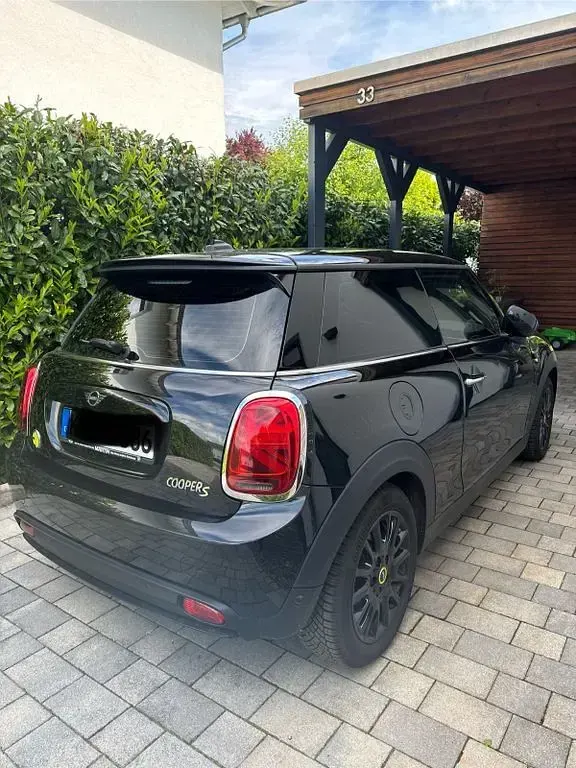 Gebraucht Mini Cooper SE 135 kW (184 PS) 2022 Schwarz Kleinwagen