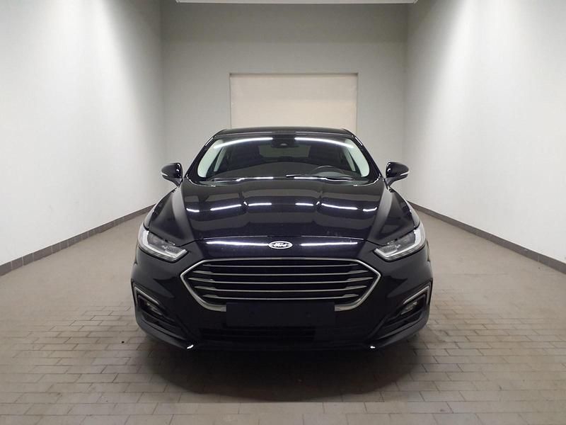 Gebraucht Ford Mondeo 150 PS (110 kW) 2022 Schwarz Limousine