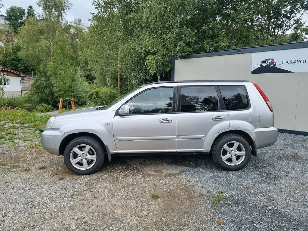 Gebraucht Nissan X-Trail 165 PS (121 kW) 2006 Silber SUV