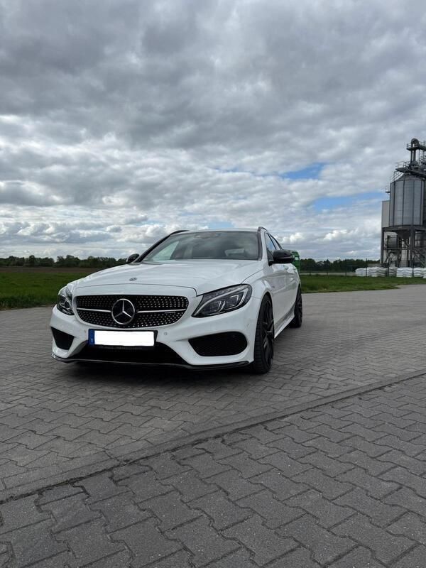 Weiß Gebraucht 2017 Mercedes C43 AMG AMG Kombi | 32.900 € (Fairer Preis) - Bild 1/4