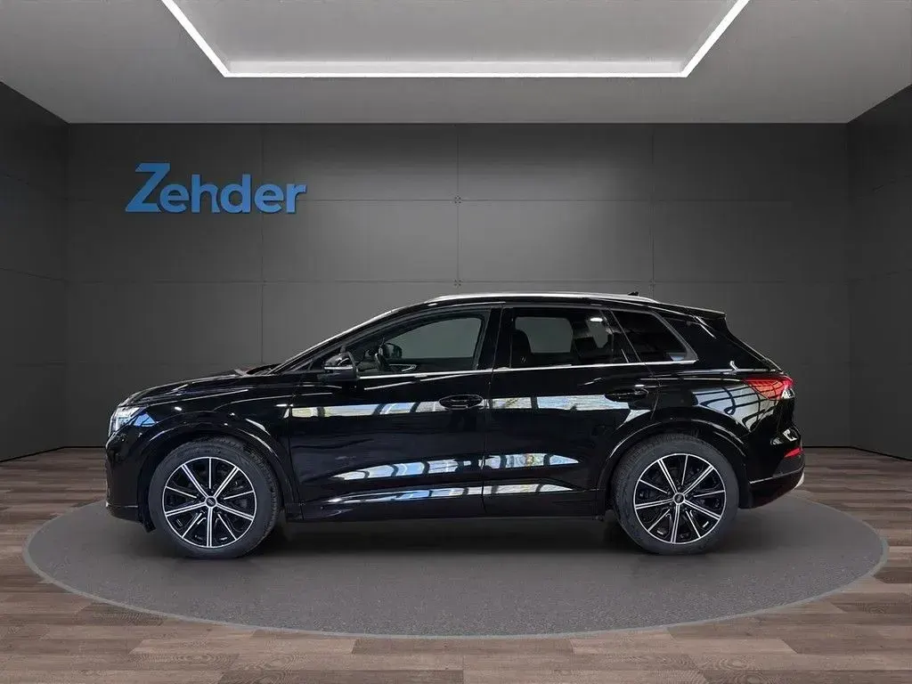 Gebraucht Audi Q4 e-tron Advanced 150 kW (204 PS) 2023 Schwarz SUV