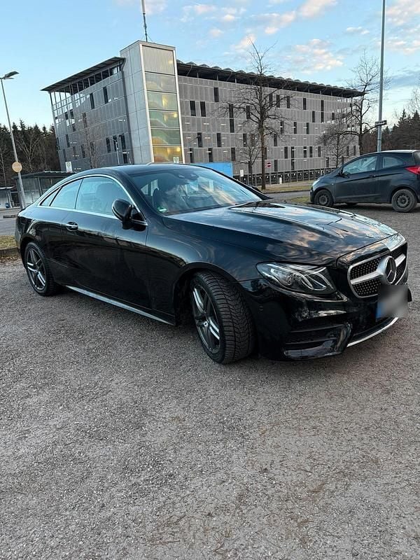 Gebraucht Mercedes E350 258 PS (189 kW) 2018 Schwarz Coupé