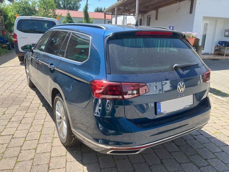 Gebraucht VW Passat GTE 156 PS (114 kW) 2021 Blau Kombi