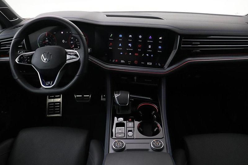 Gebraucht VW Touareg Edition 340 PS (250 kW) 2025 Silber SUV