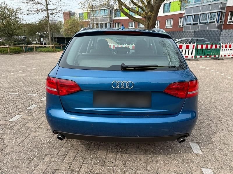 Gebraucht Audi A4 190 PS (139 kW) 2009 Blau Kombi