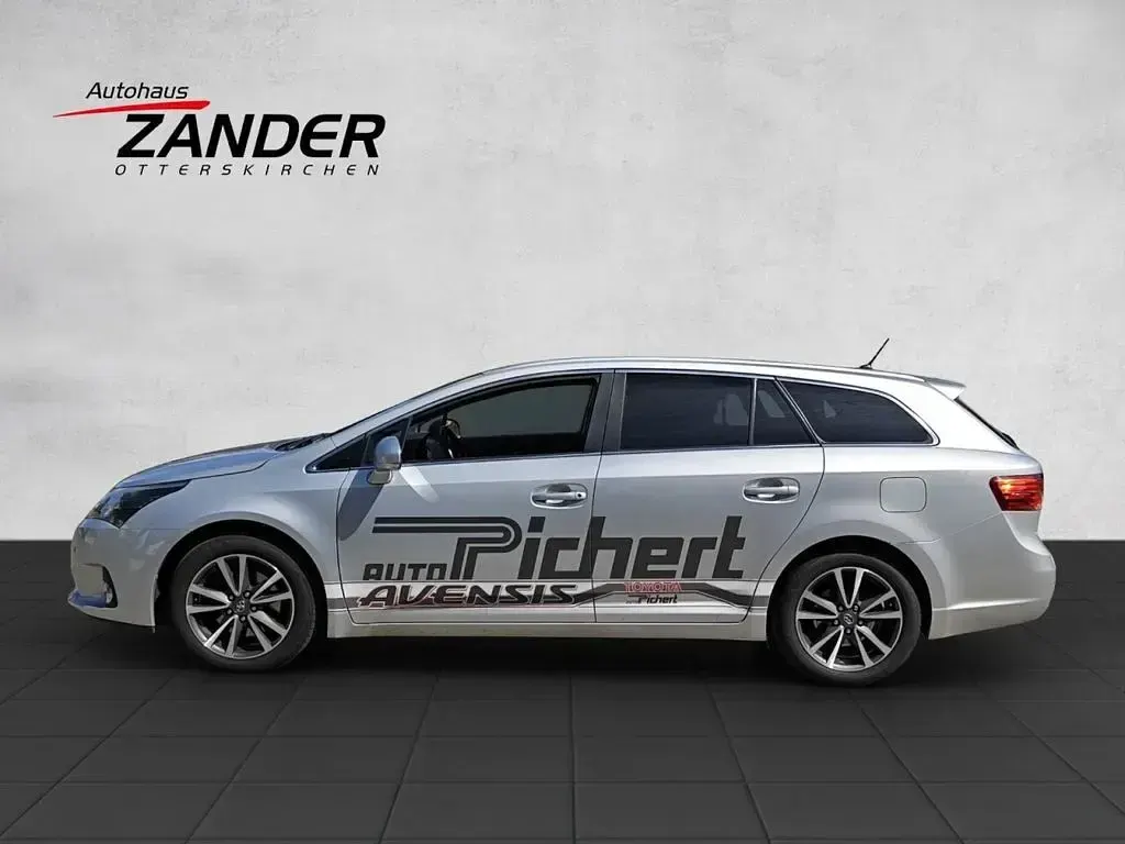 Gebraucht Toyota Avensis Edition 150 PS (110 kW) 2014 Silber Kombi
