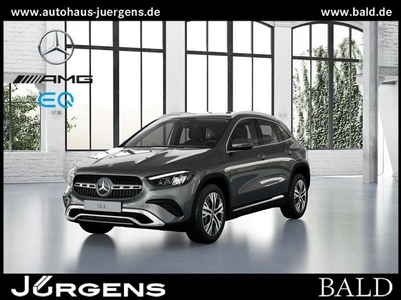 Grau metalliclack mountaingra Gebraucht 2024 Mercedes GLA180 Progressive SUV | 35.680 € (Fairer Preis) - Bild 1/4