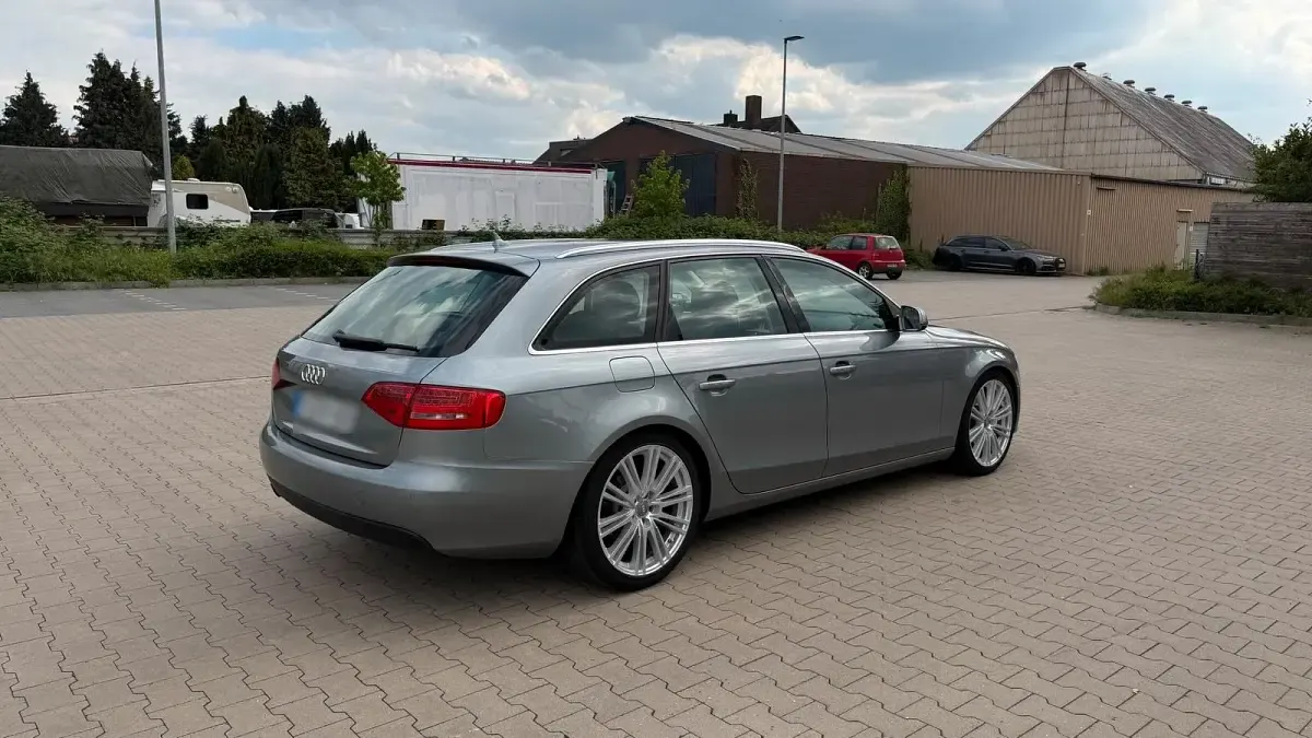 Gebraucht Audi A4 190 PS (139 kW) 2010 Kombi