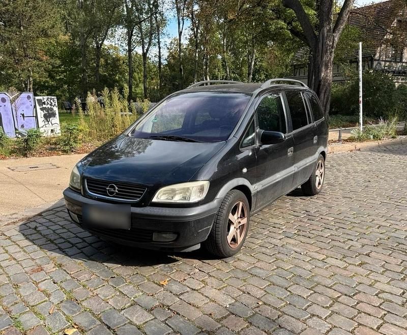 Schwarz Gebraucht 2002 Opel Zafira Van / Kleinbus | 1.000 € (Superpreis) - Bild 1/4