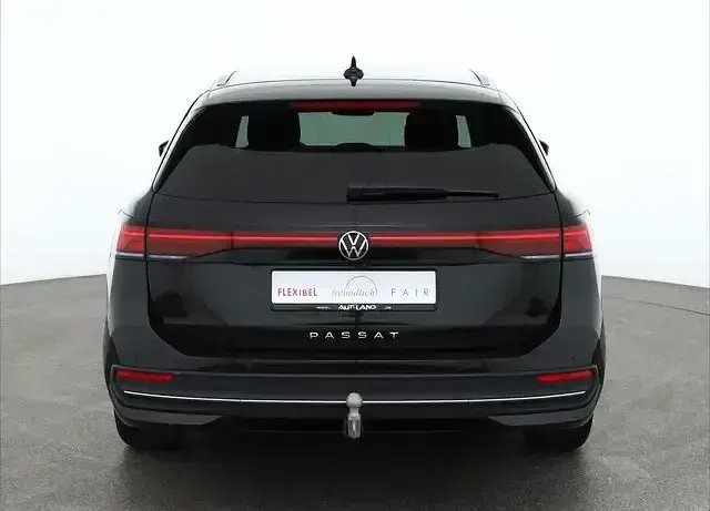 Gebraucht VW Passat Business 150 PS (110 kW) 2025 Schwarz Kombi