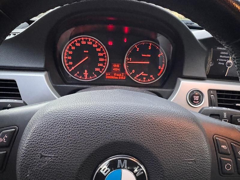 Gebraucht BMW 318 143 PS (105 kW) 2009 Blau Kombi