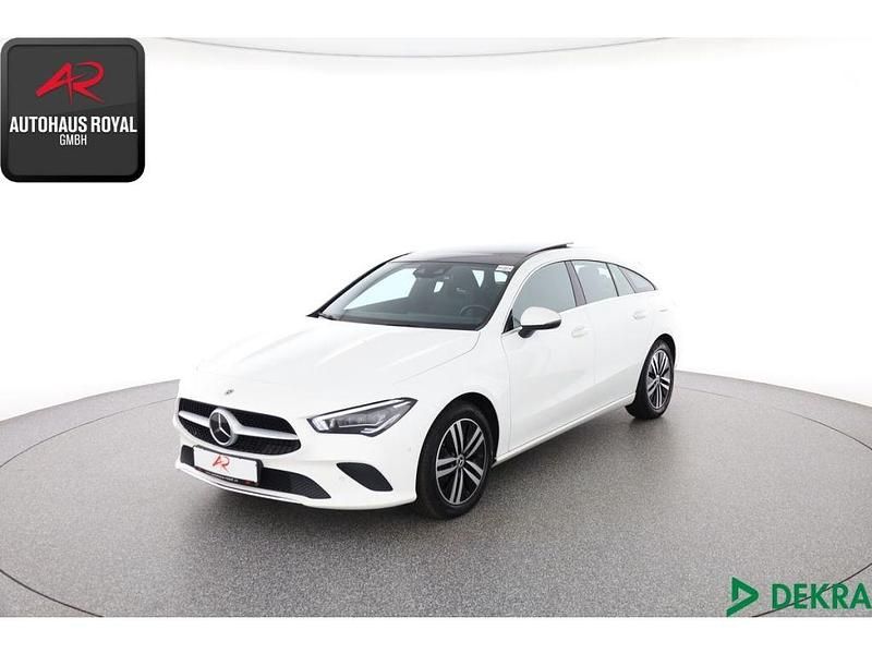 Weiss Gebraucht 2022 Mercedes CLA200 Kombi | 23.659 € (Superpreis) - Bild 1/4