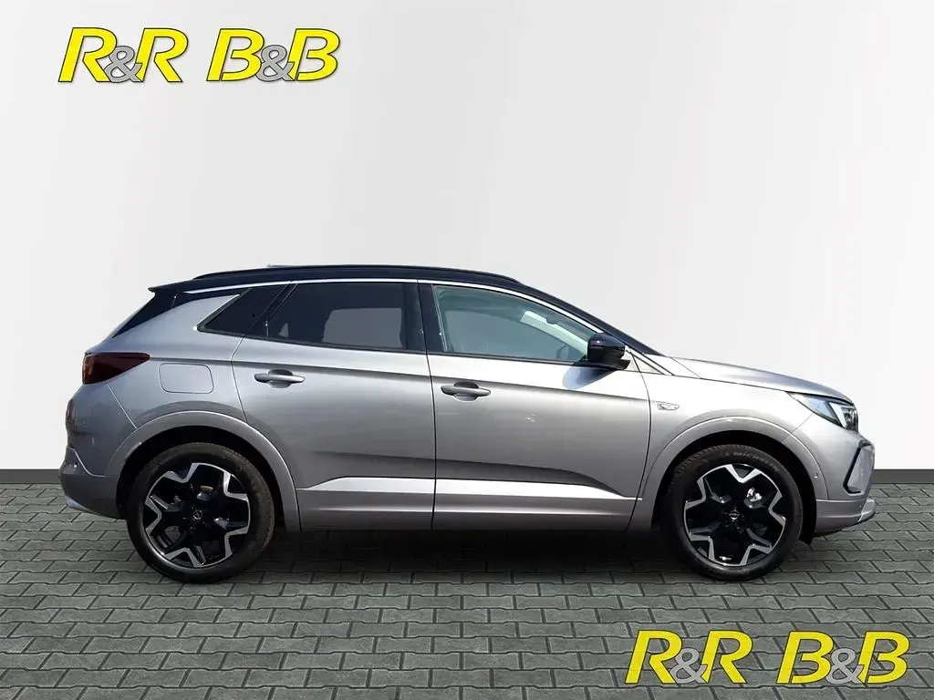 Gebraucht Opel Grandland X Ultimate 131 PS (96 kW) 2024 Silber SUV