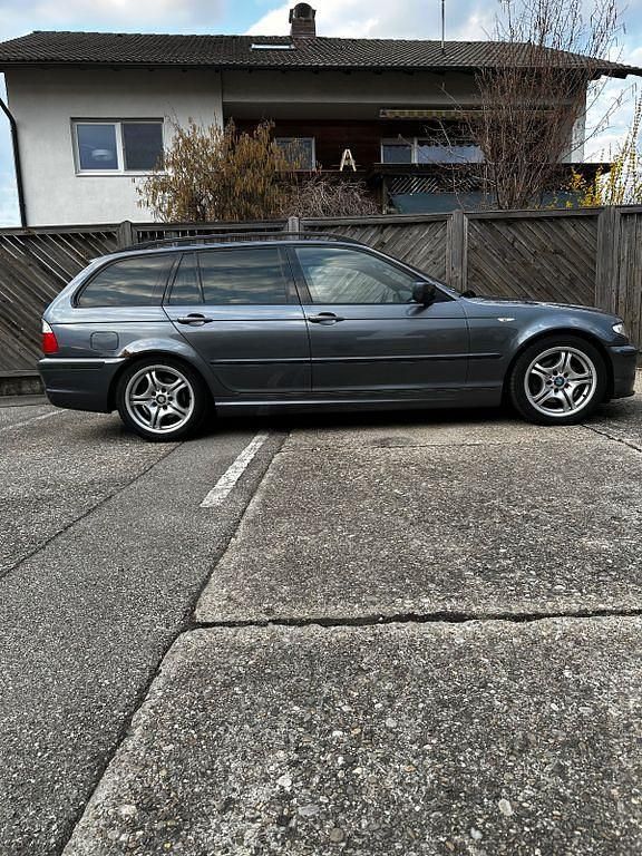 Gebraucht BMW 320 M Sport 170 PS (125 kW) 2002 Grau Kombi