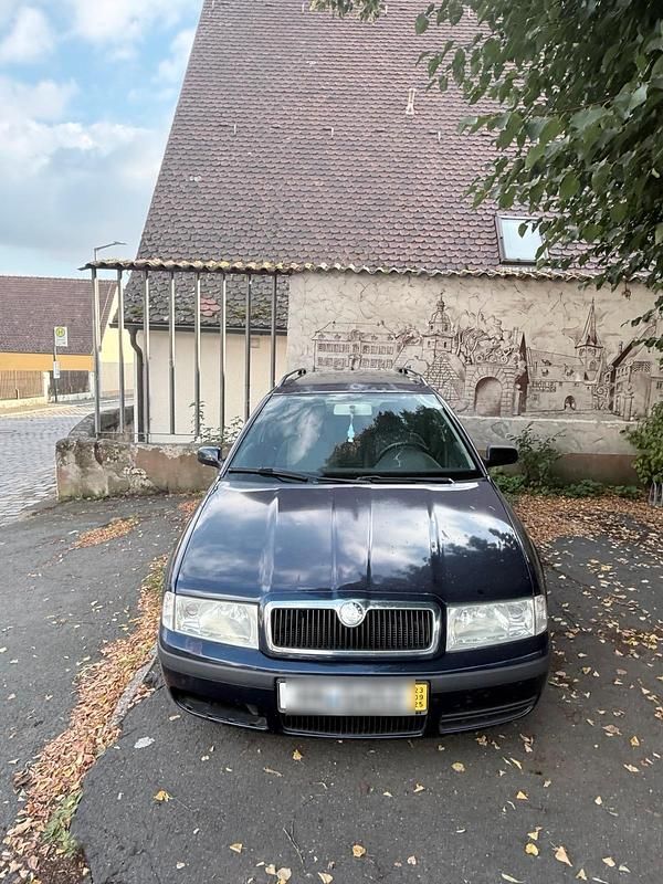 Blau Gebraucht 2003 Skoda Octavia Kombi | 700 € (Guter Preis) - Bild 1/4